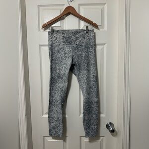 Lululemon athletica wunder under his rise 7/8 tight leggings size 10 euc